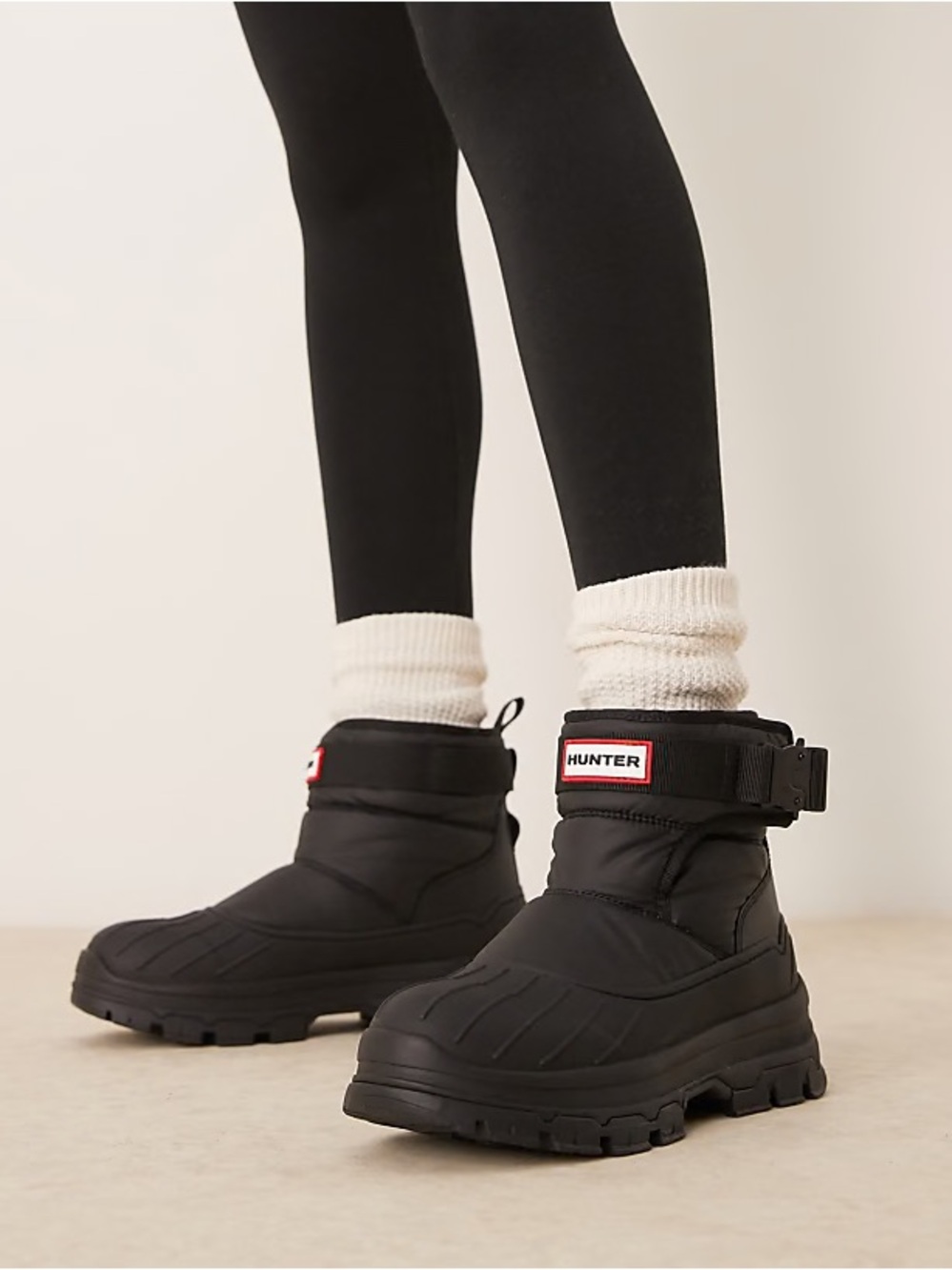 Hunter intrepid short buckle snow winter boots EU38/US7 black